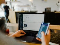 Best Practices for Managing HR in International Markets Across Global Teams